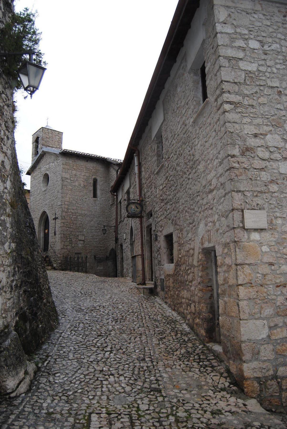 Locanda Il Falco Nero Fumone Eksteriør bilde